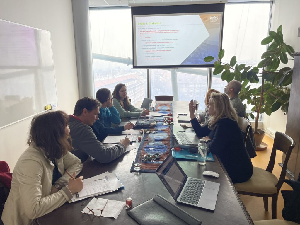 Productive communication workshop with the EuroTeQ colleagues from CTU. Image: Marita Mau / TUM